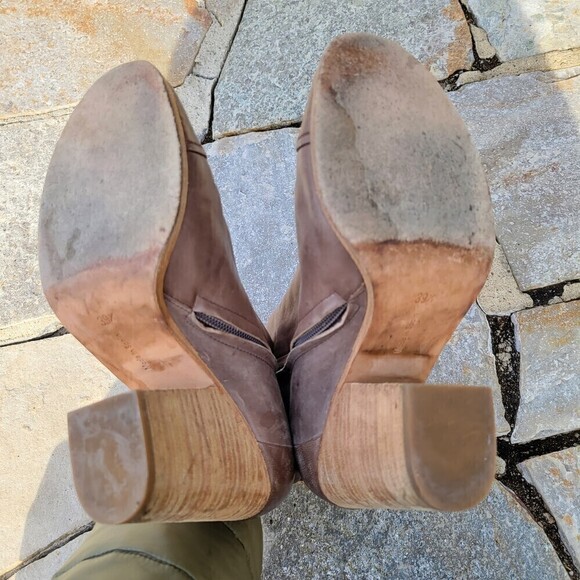 Coclico Brown Tan Leather Ankle Heel Zipper Booties Shoes Size 39.5 - Picture 7 of 12